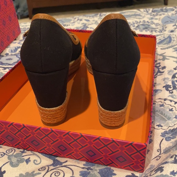 SOLD ON DIFFERENT PLATFORM - Picture 9 of 10